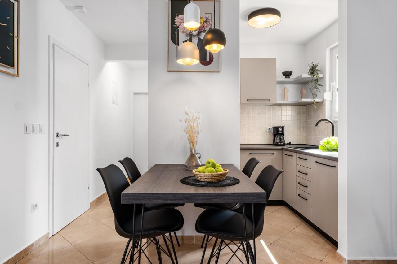 Villa Lux Promajna Kültér fotó