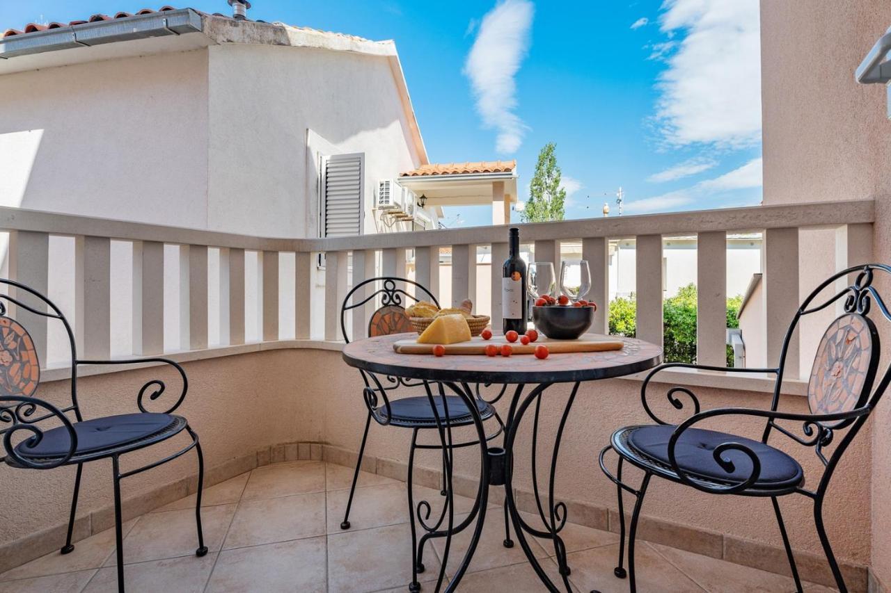 Villa Lux Promajna Kültér fotó